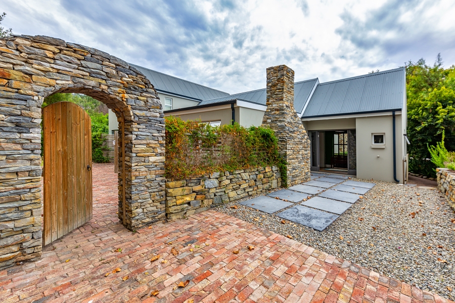 4 Bedroom Property for Sale in Belvidere Estate Western Cape